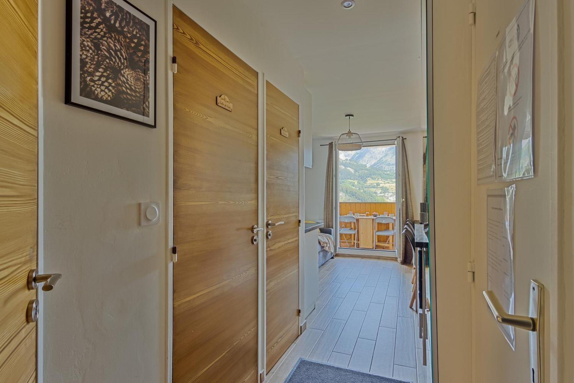 Studio De Charme Avec Vue Sur Le Val D'Allos, Parking Et Wifi Gratuit Buitenkant foto